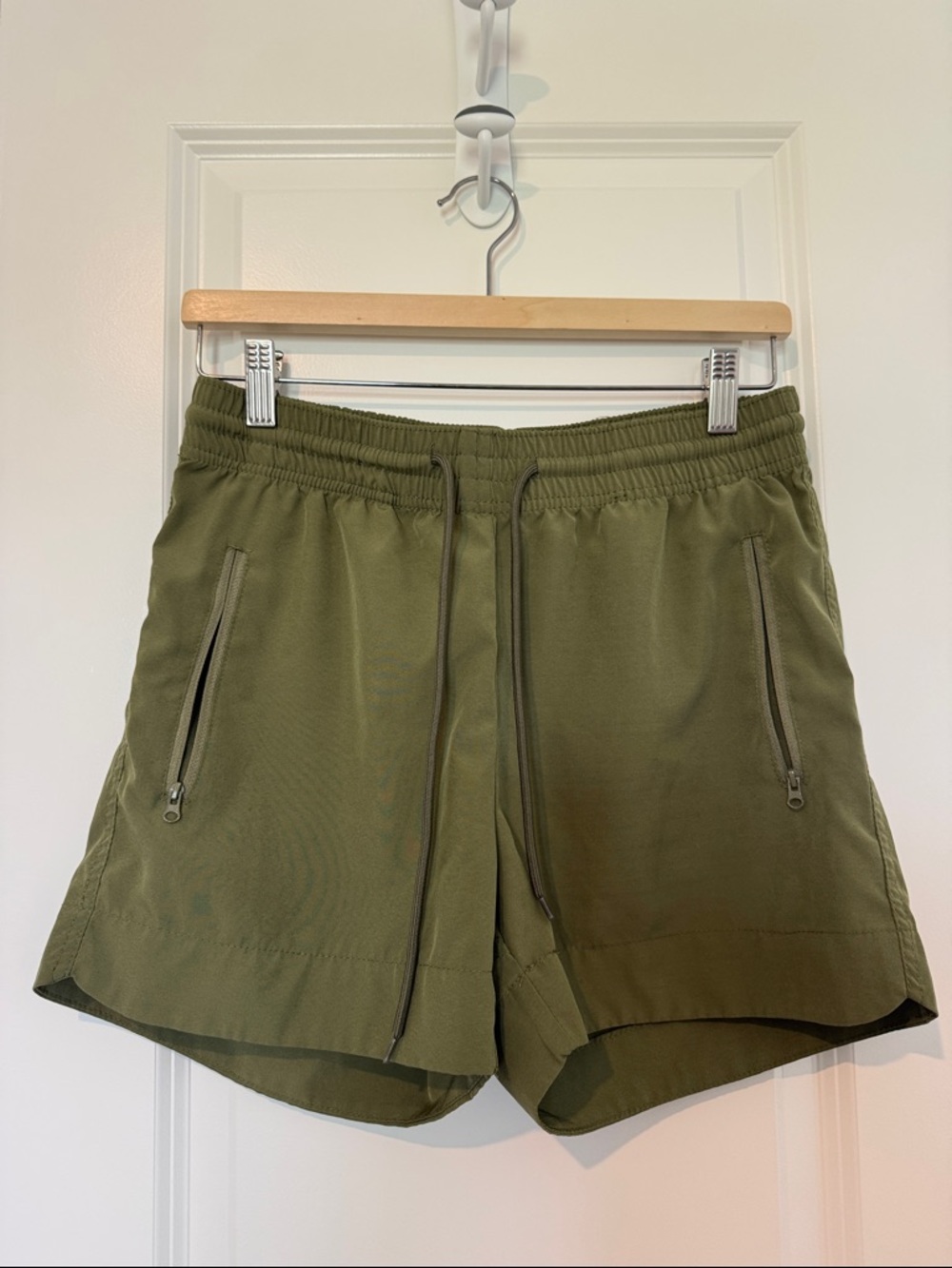 Olive Green Athletic Drawstring Shorts with Zipper Pockets Summer